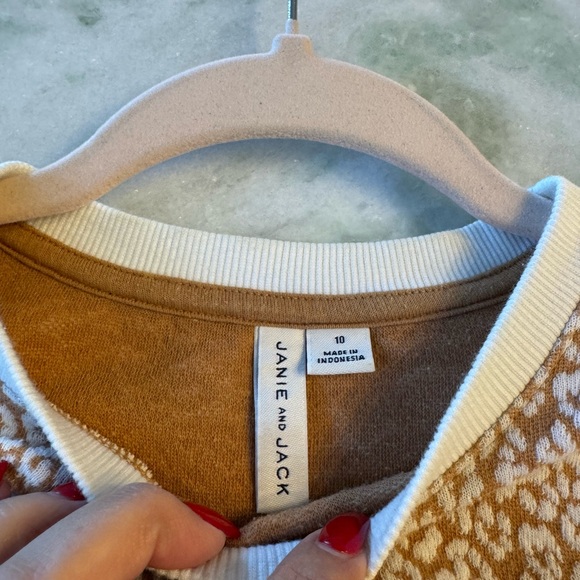 Girls Janie and Jack Janie and Jack LEOPARD JACQUARD Lounge Outfit - Picture 2 of 4